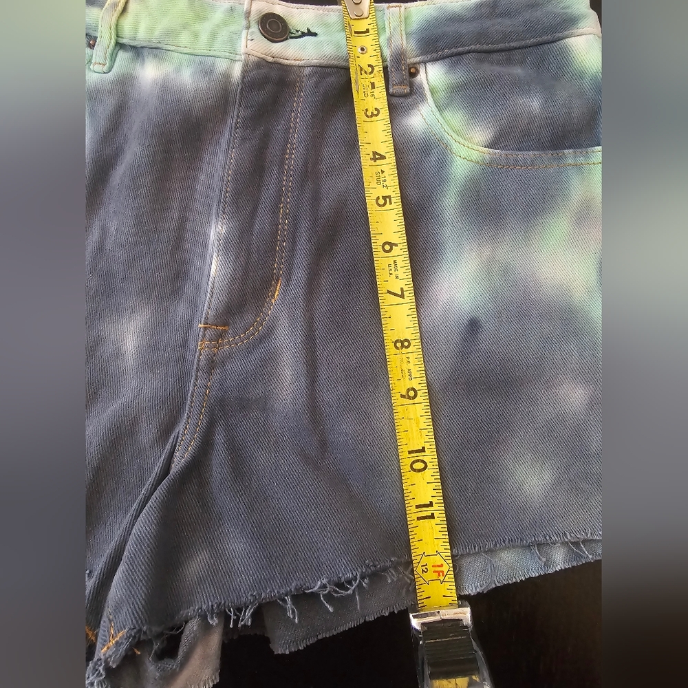 PacSun Demi Tie Dye High Rise Shorts Size 28 NWT - Picture 8 of 11